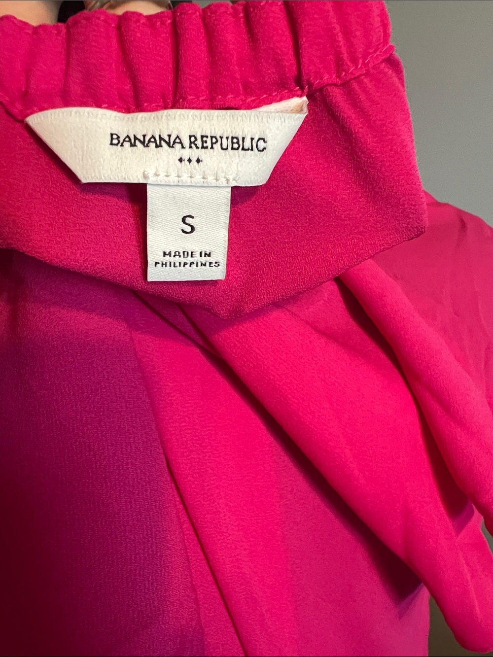 Banana Republic Tie Shoulder Boatneck Blouse- Hot Pink SZ S - Picture 2 of 4